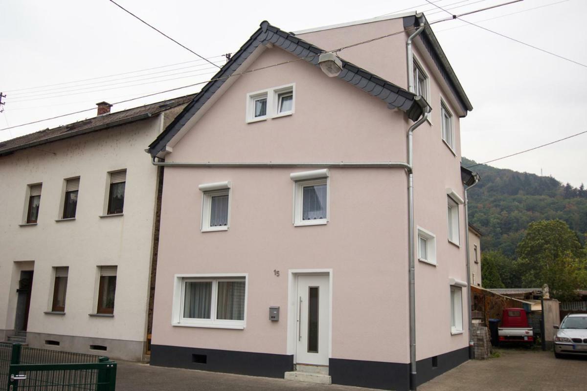 Ferienhaus An Der Burg Namedy Andernach Kültér fotó